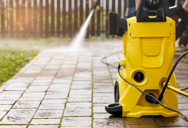 Best Pool Deck Cleaning  in Flying Hills, PA